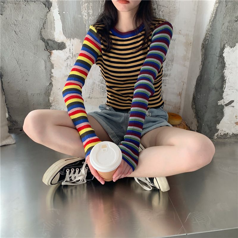 Short-sleeved striped knitted top for women