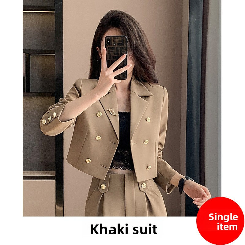 Short-sleeved suit set