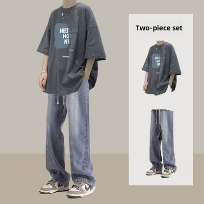 Short-sleeved T-shirt and straight-leg jeans for boys