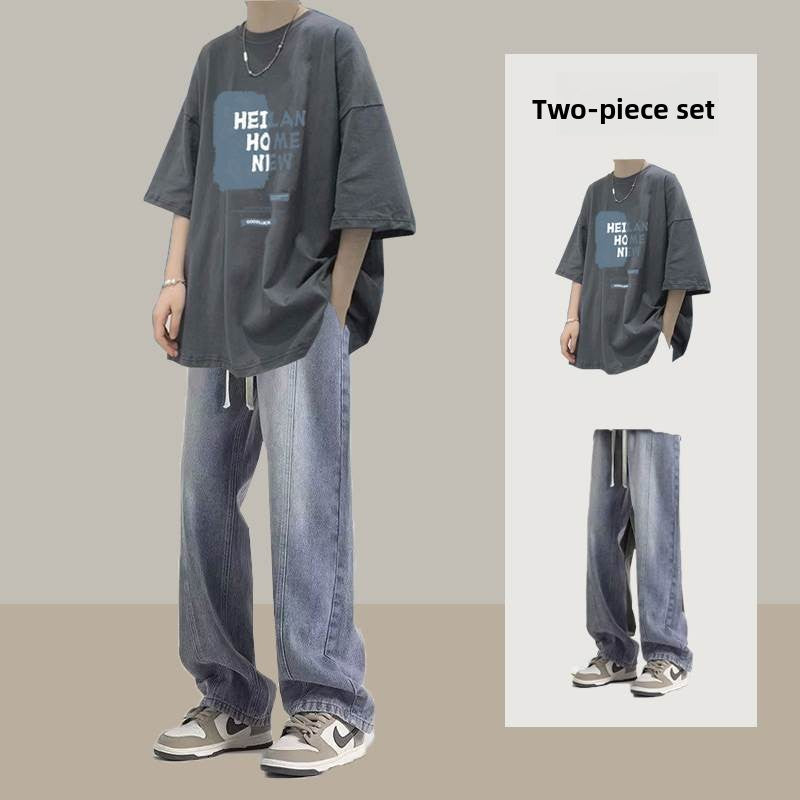 Short-sleeved T-shirt and straight-leg jeans for boys