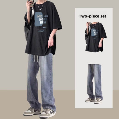Short-sleeved T-shirt and straight-leg jeans for boys
