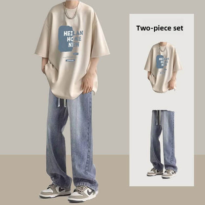 Short-sleeved T-shirt and straight-leg jeans for boys