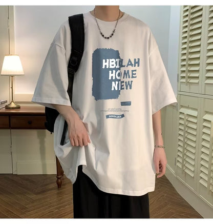 Short-sleeved T-shirt and straight-leg jeans for boys