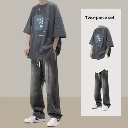 Short-sleeved T-shirt and straight-leg jeans for boys