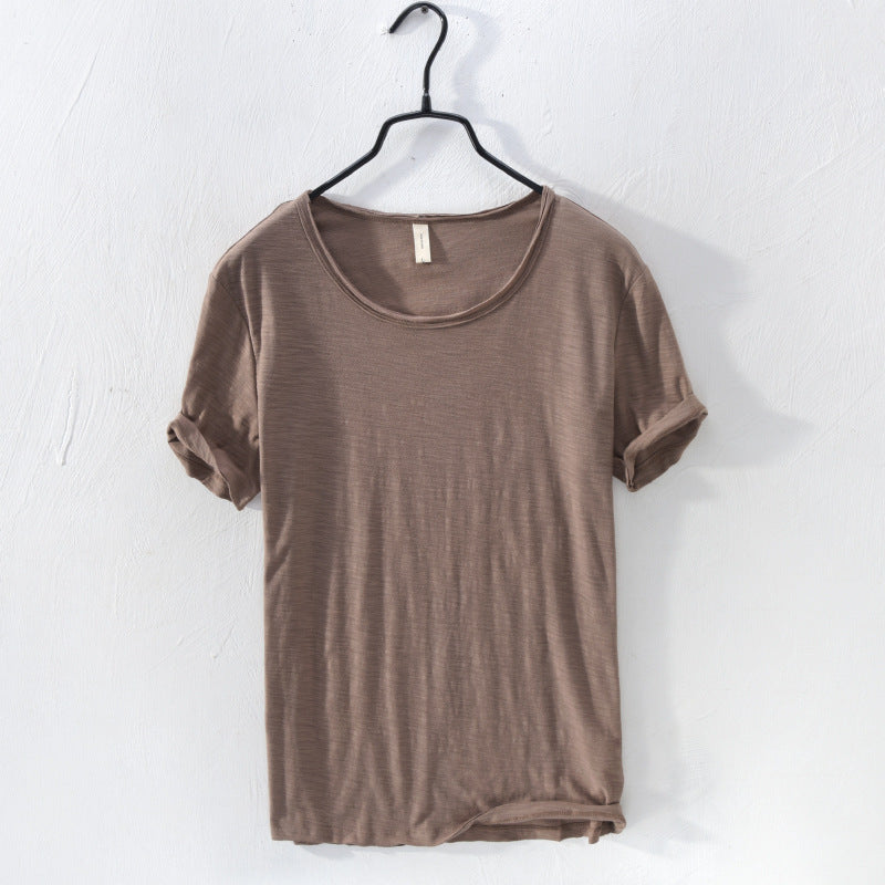 short-sleeved T-shirt