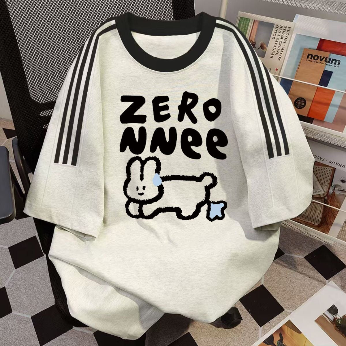Short-sleeved T-shirt