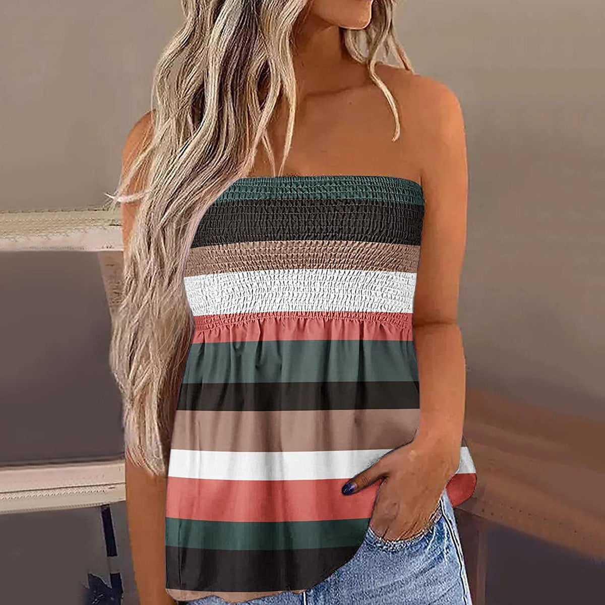 Short strapless tank top for women