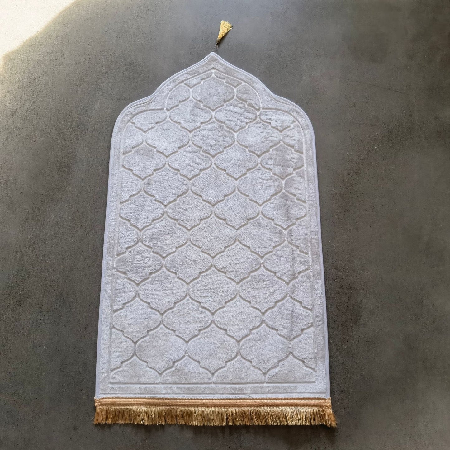 Short Velvet Embossed Prayer Floor Mat