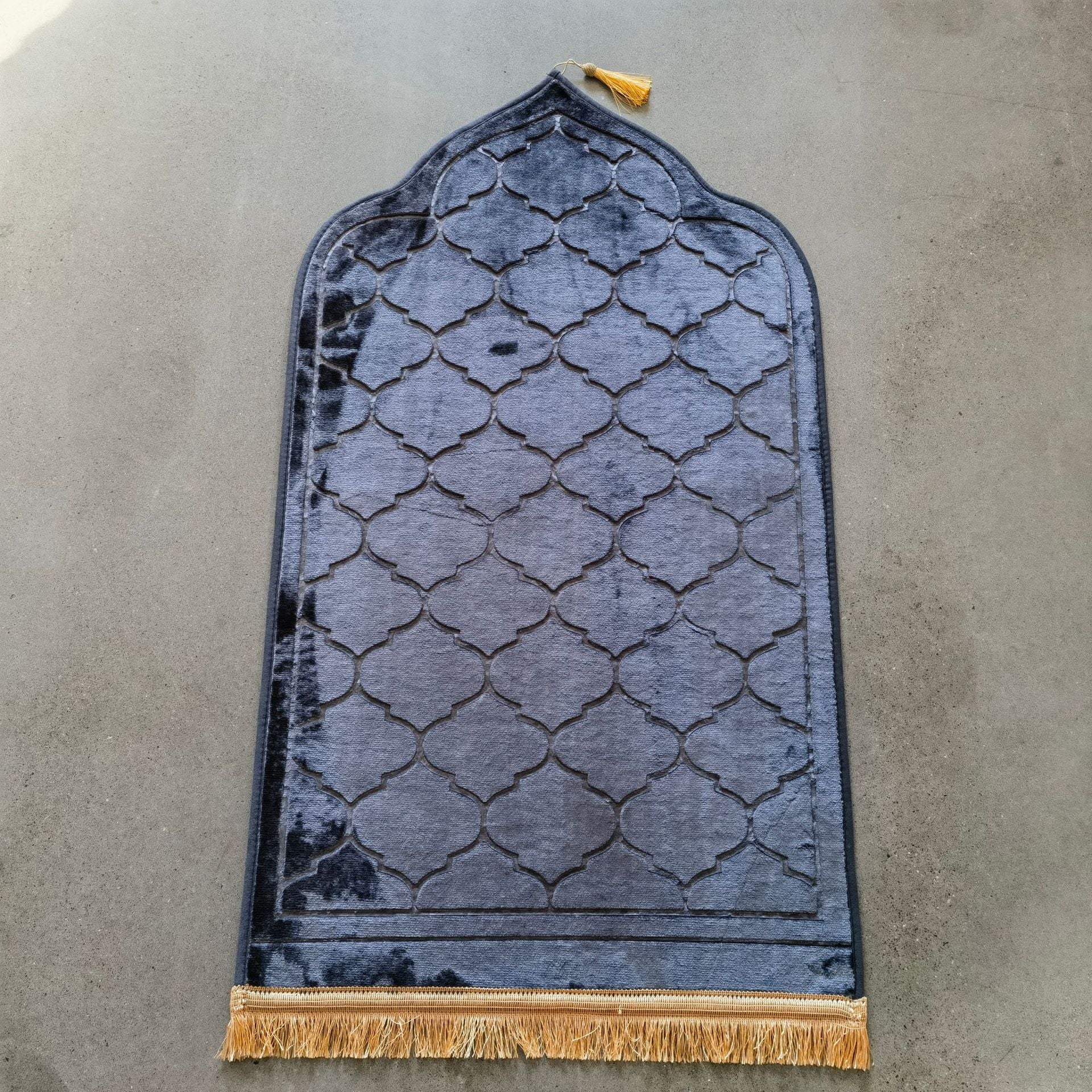 Short Velvet Embossed Prayer Floor Mat