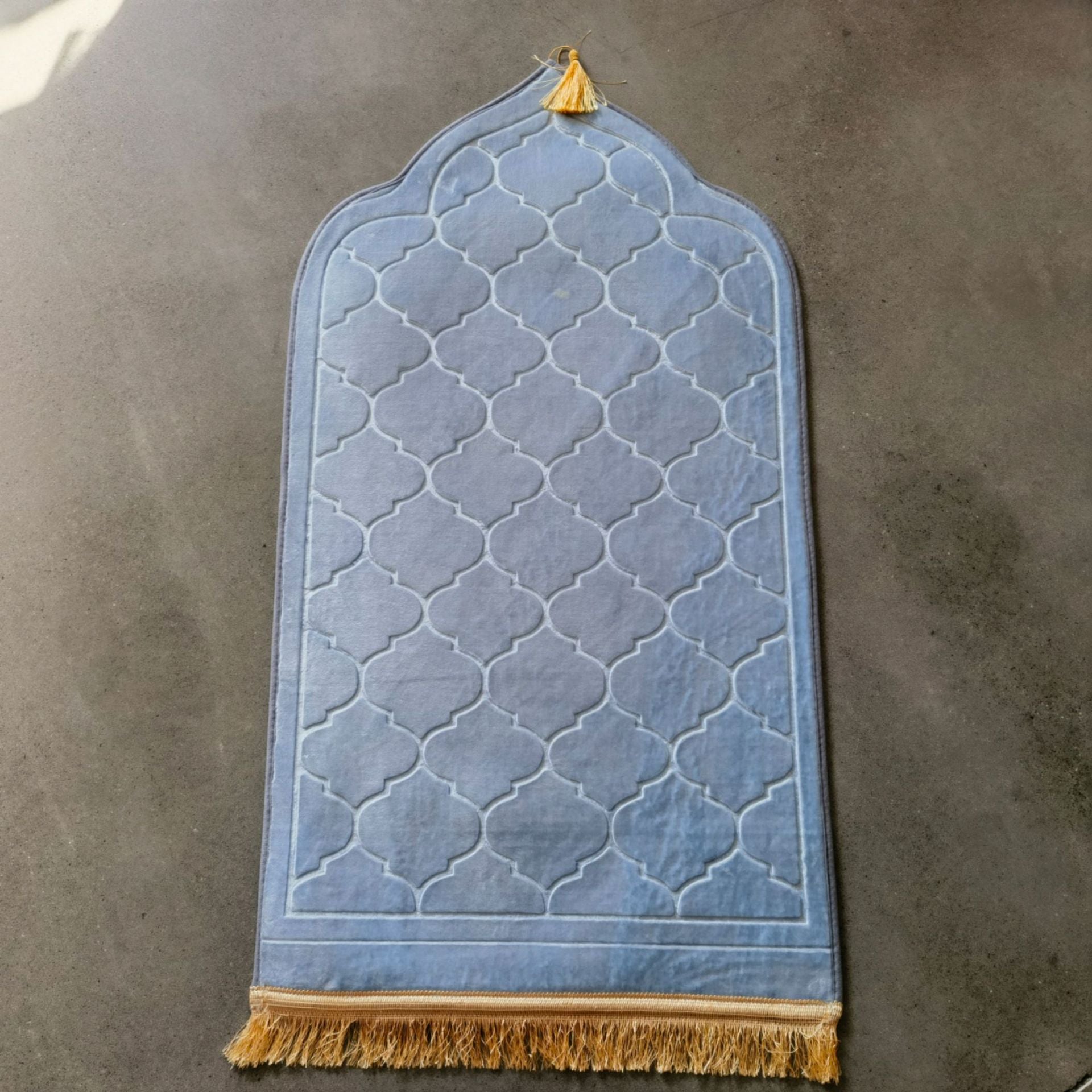 Short Velvet Embossed Prayer Floor Mat