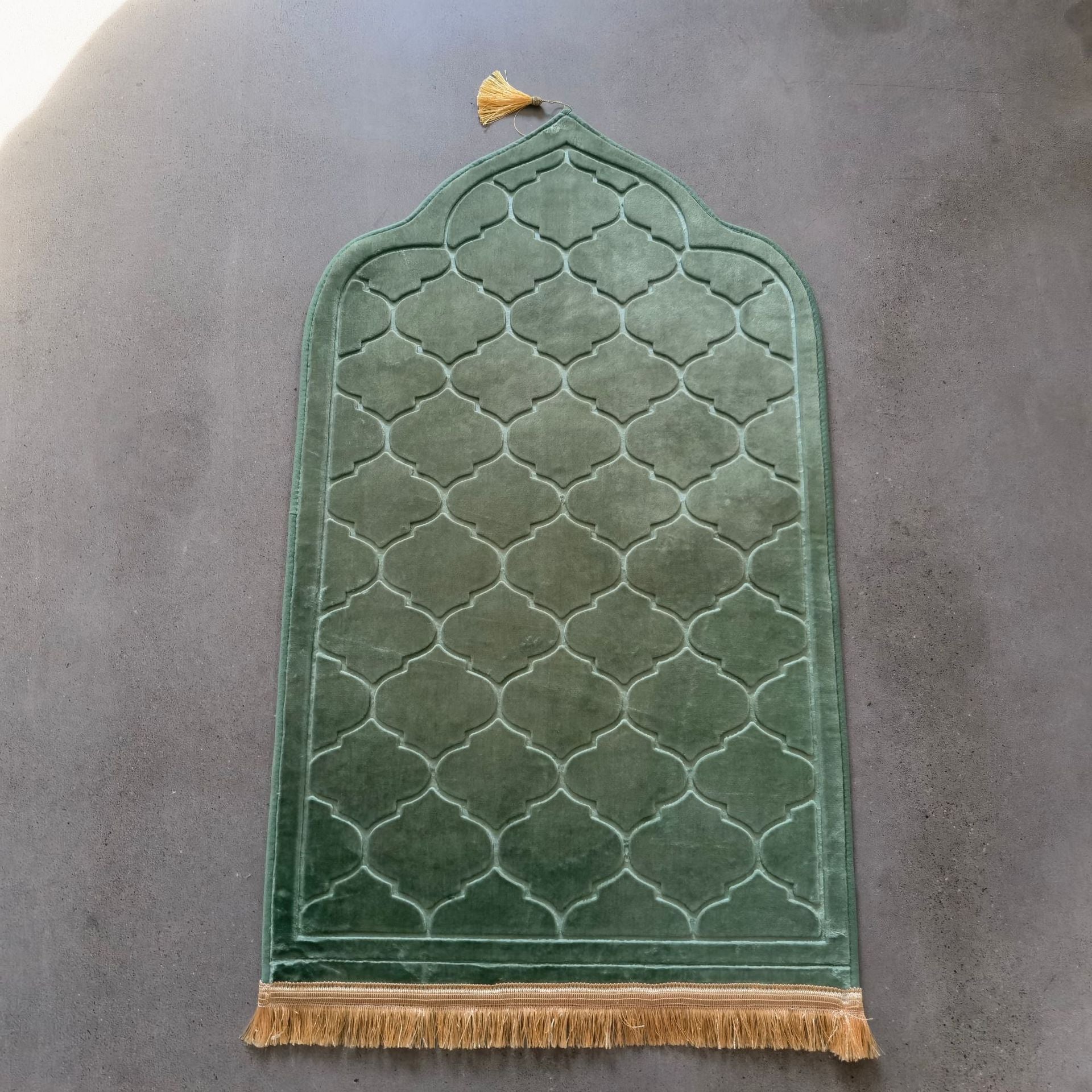 Short Velvet Embossed Prayer Floor Mat
