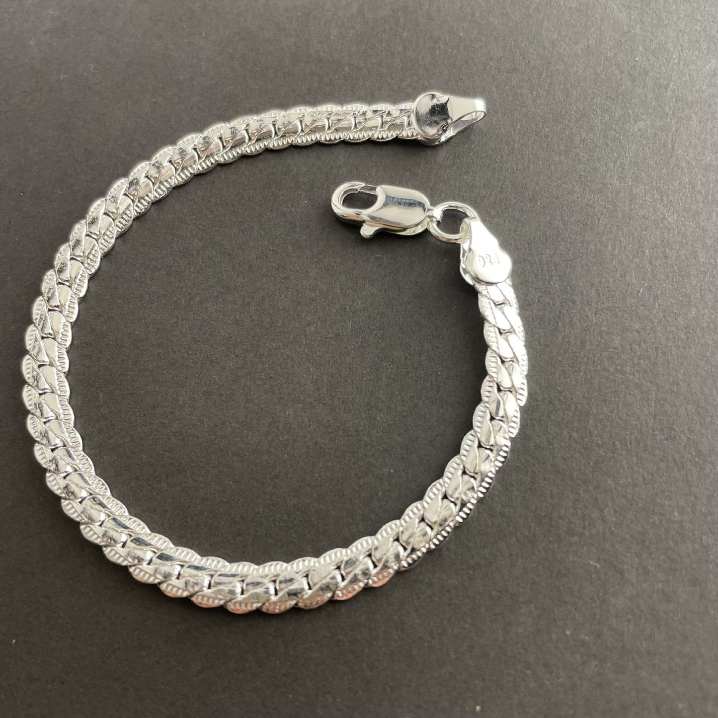 side bracelet