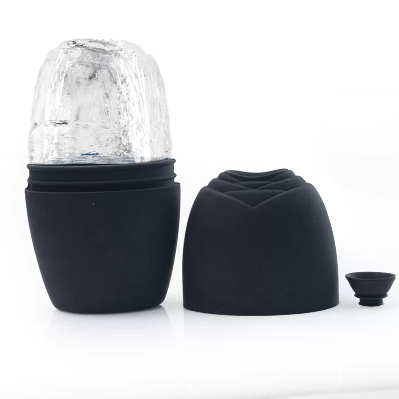 Silicone ice pack with rose-shaped ice mold