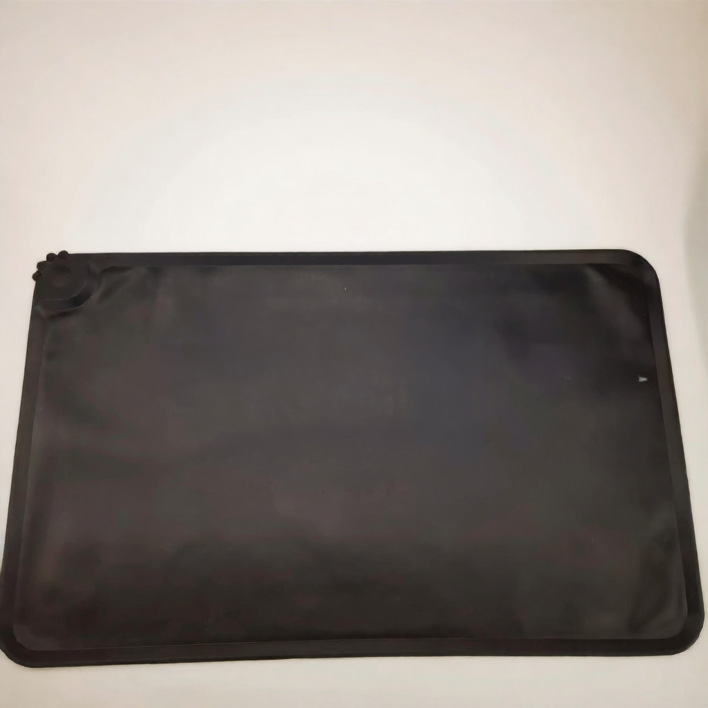 Silicone Pet Mat – Waterproof, Anti-Slip, Easy-to-Clean for Cats and Dogs