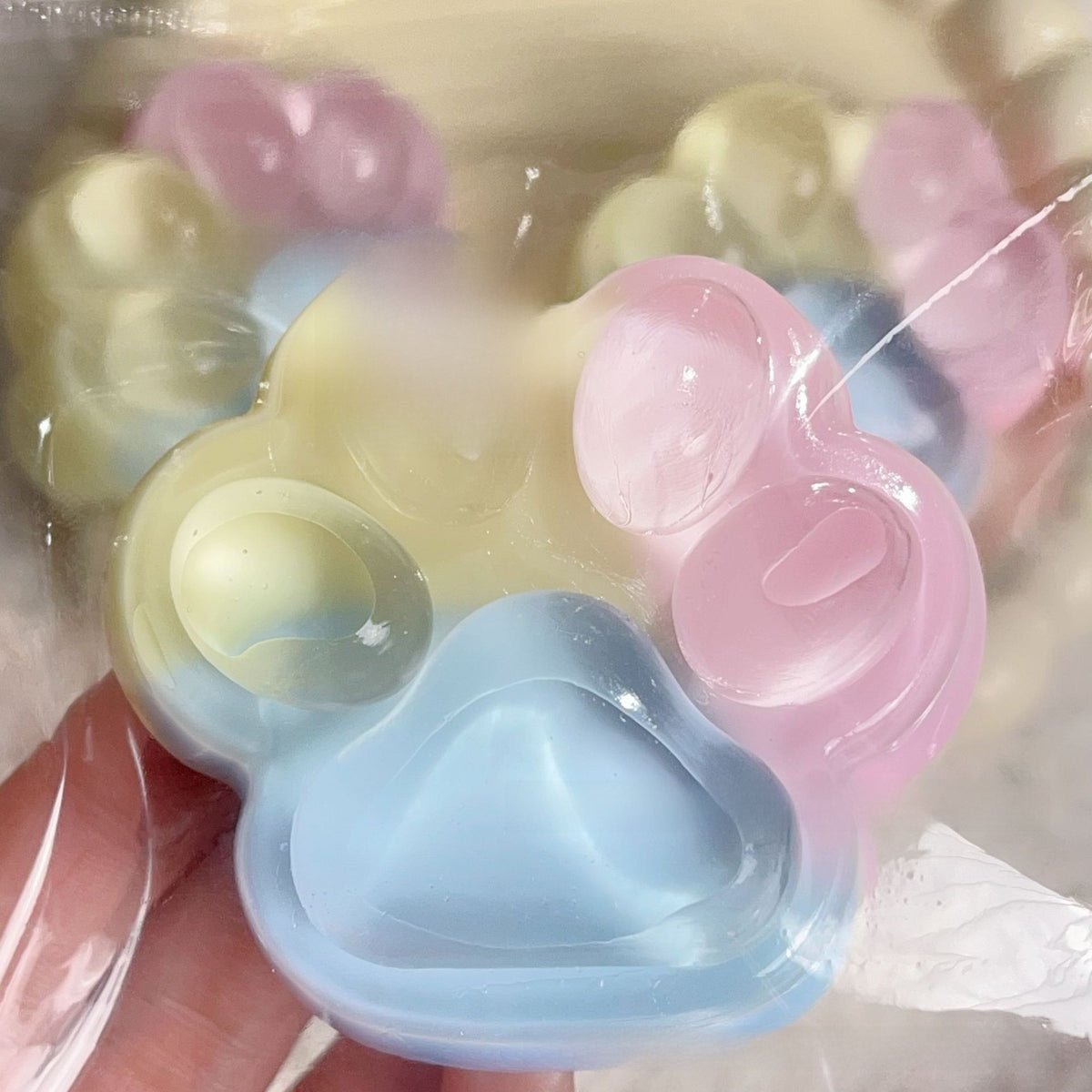Silicone Pinch Le