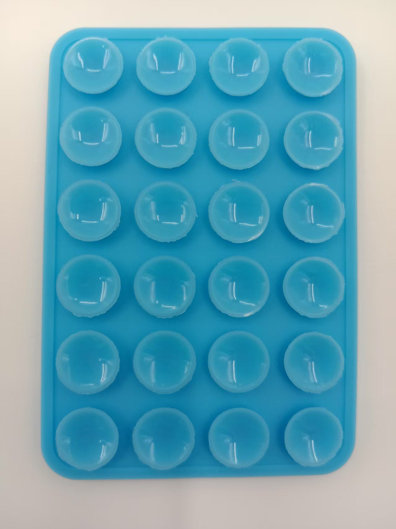 silicone suction cups