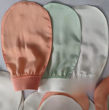 Silk Exfoliating Bath Gloves
