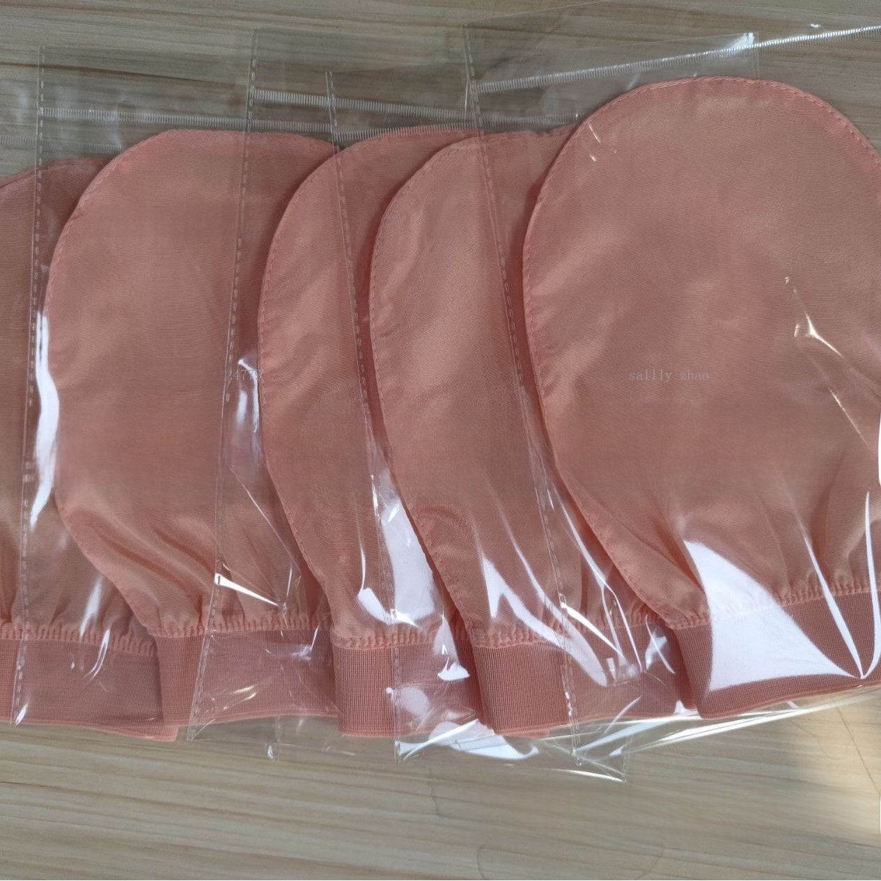 Silk Exfoliating Bath Gloves