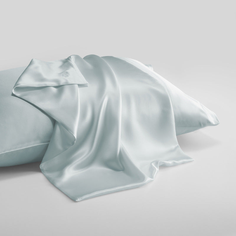 Silk pillowcase