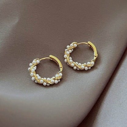 Silver Circle Pearl Earrings