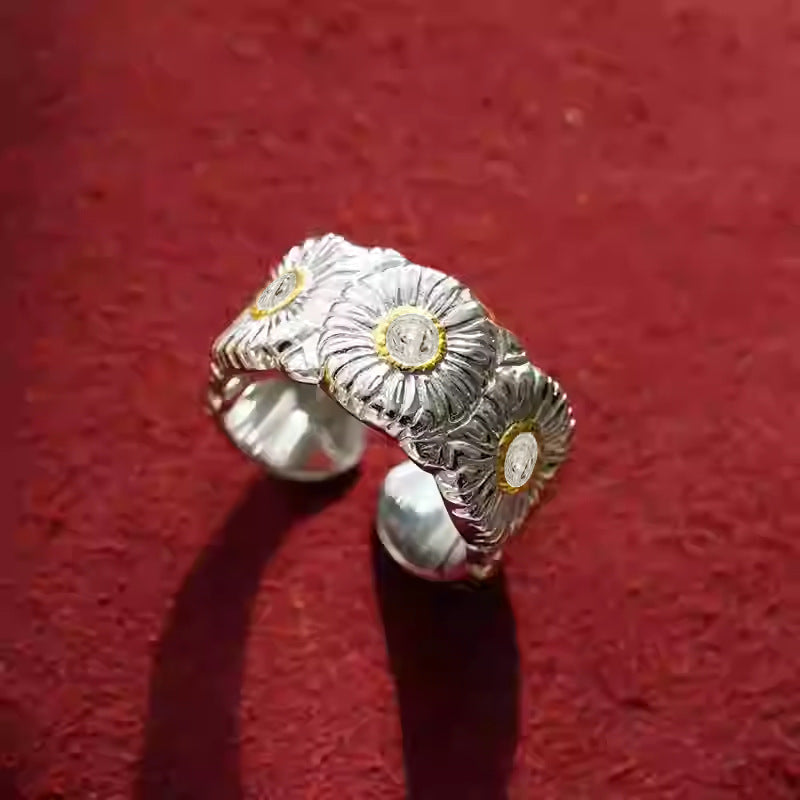 Silver Daisy Ring