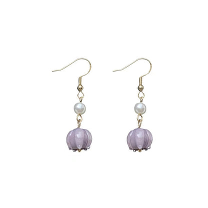Silver ear hook with pearl earring