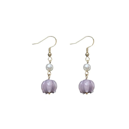 Silver ear hook with pearl earring