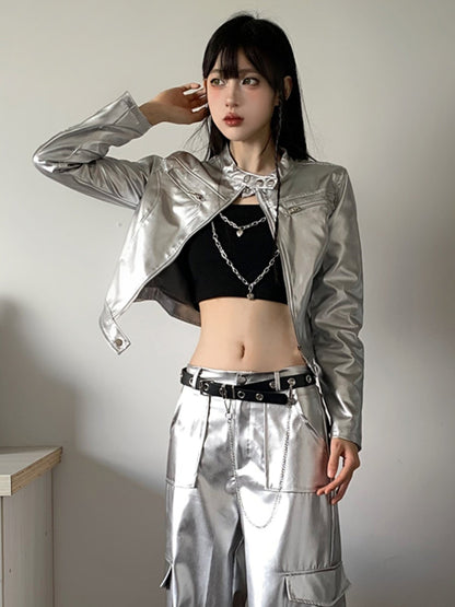 Silver long-sleeved short coat and cargo pants