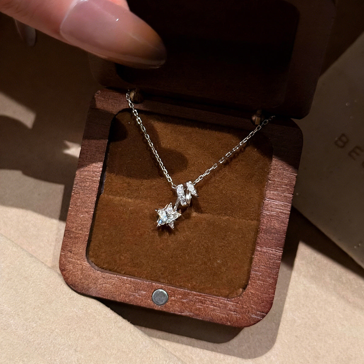 Silver Sparkling Diamond Meteor Necklace