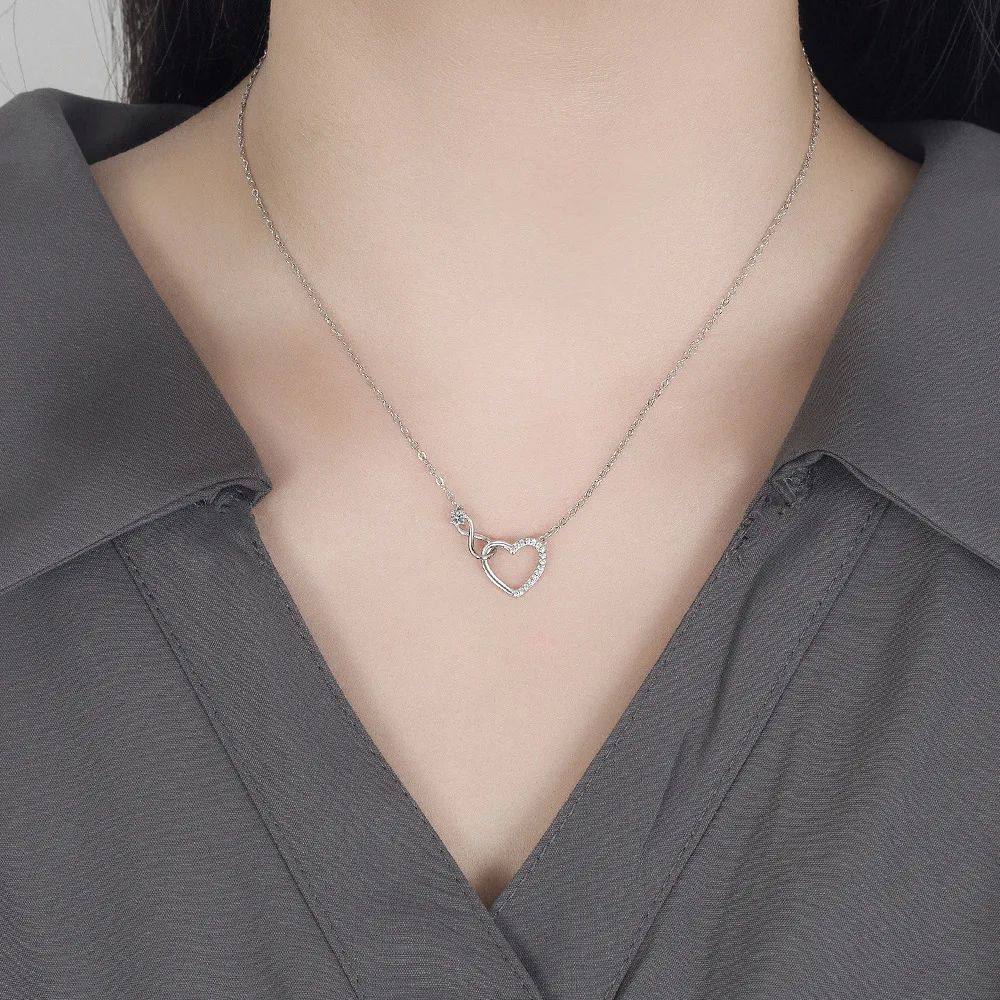 Silver zircon heart-shaped necklace