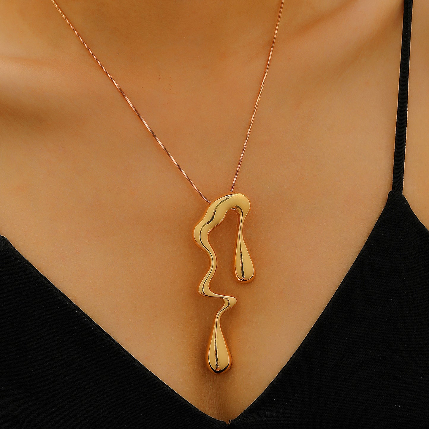 Simple alloy waterdrop earrings