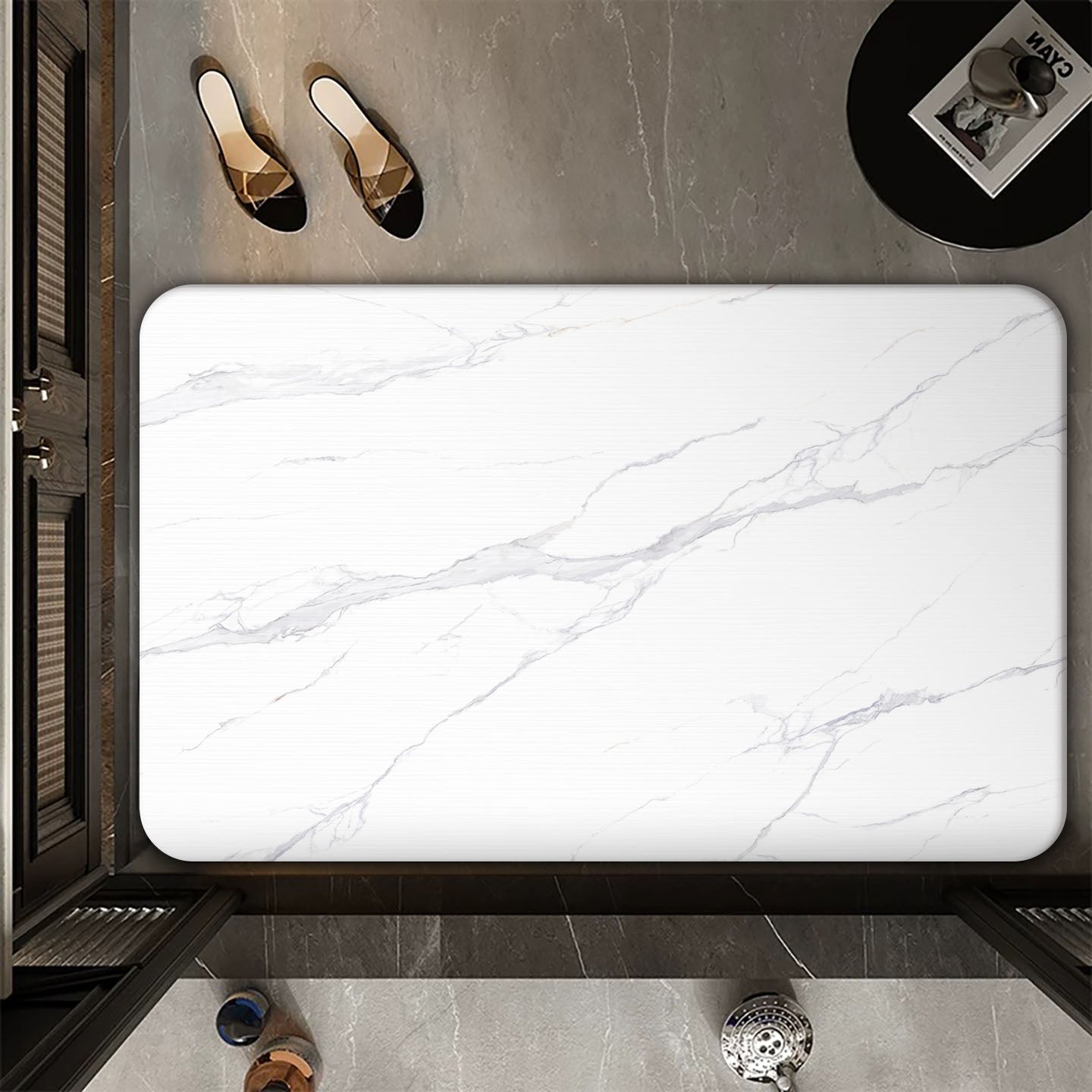 Simple and modern water cushion bathroom