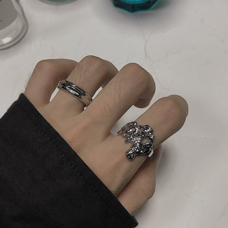 Simple and versatile textured irregular-shaped ring