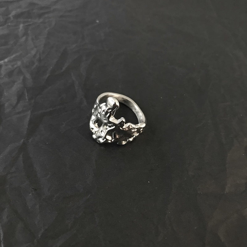 Simple and versatile textured irregular-shaped ring