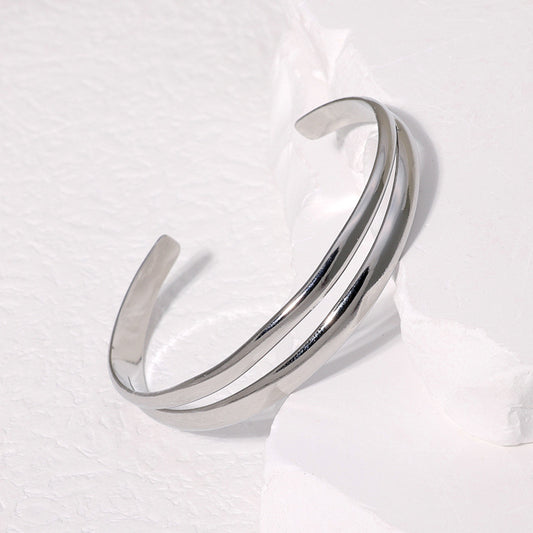 Simple bracelet