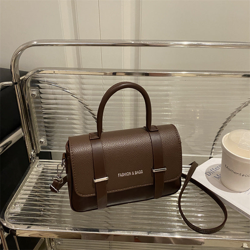 Simple hand-held small square bag