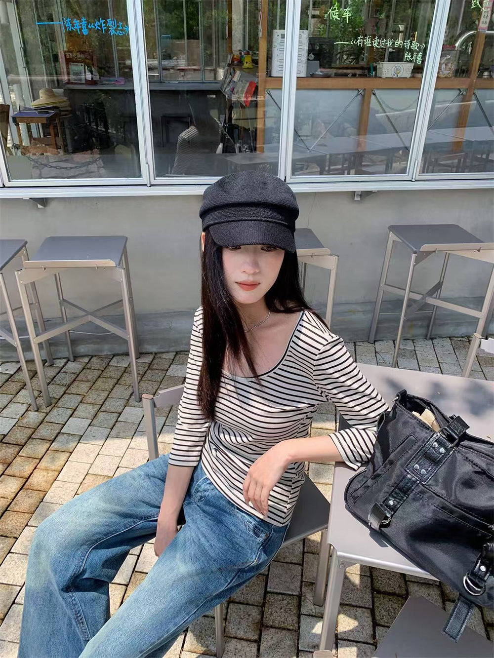 Simple inner fitted top