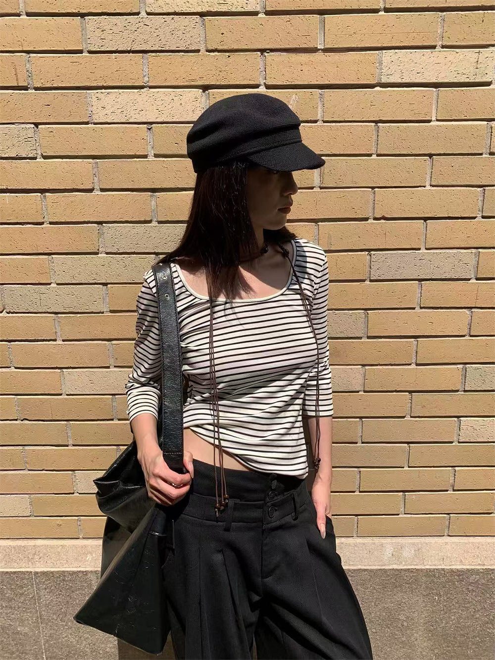 Simple inner fitted top