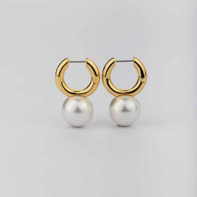 Simple large pearl earrings