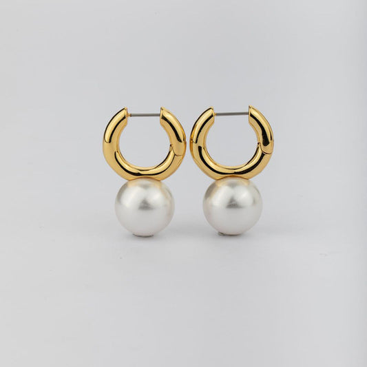Simple large pearl earrings