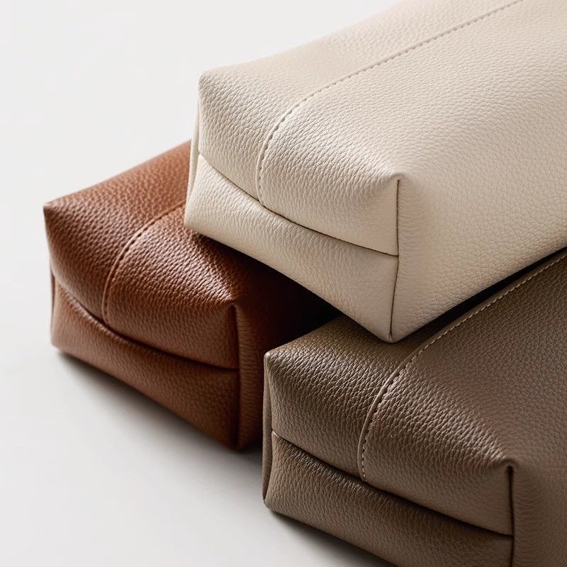 Simple leather tissue box