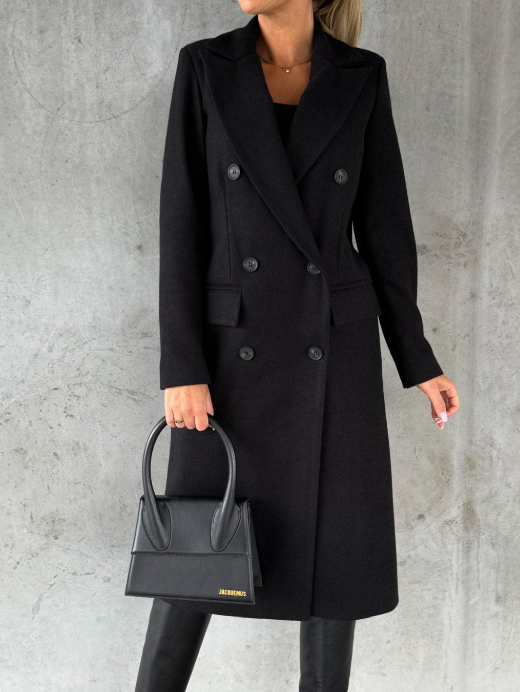 Simple long-sleeved double-breasted woolen outerwear