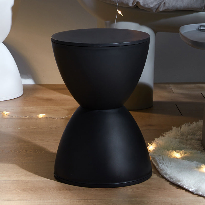 Simple modern round chair