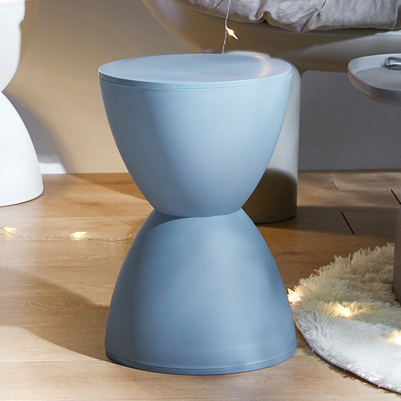 Simple modern round chair