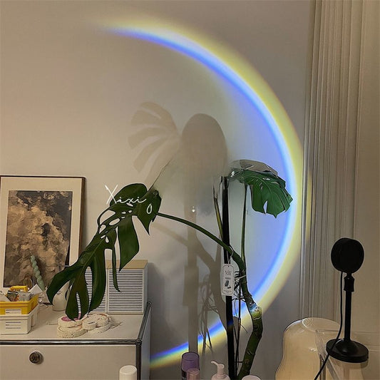 Simple moon projection lamp
