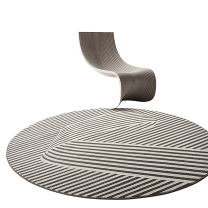 Simple round carpet