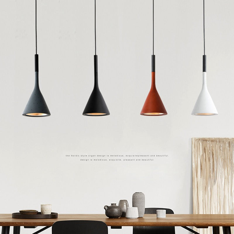 Simple single-head pendant lamp
