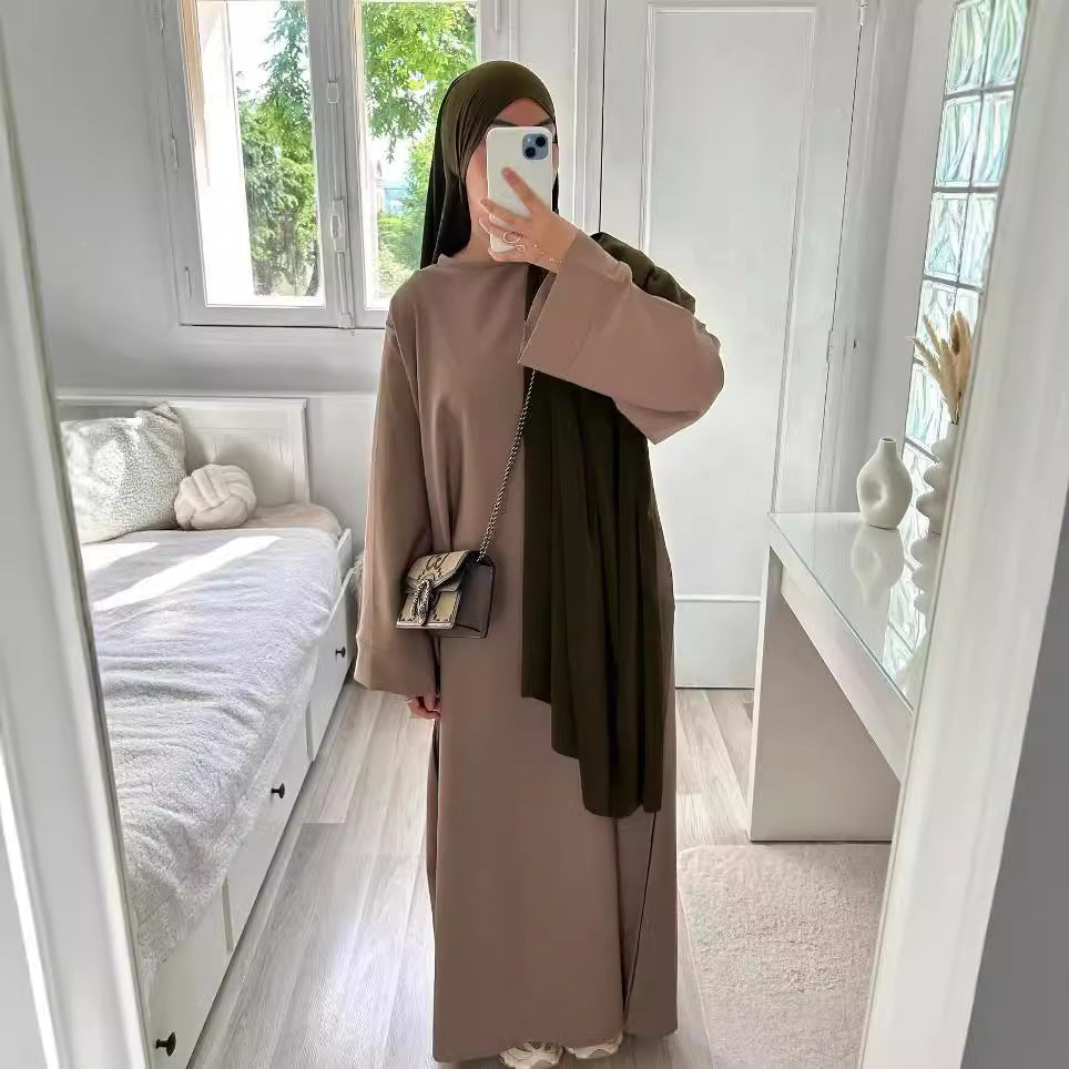 Simple solid-color long robe dress
