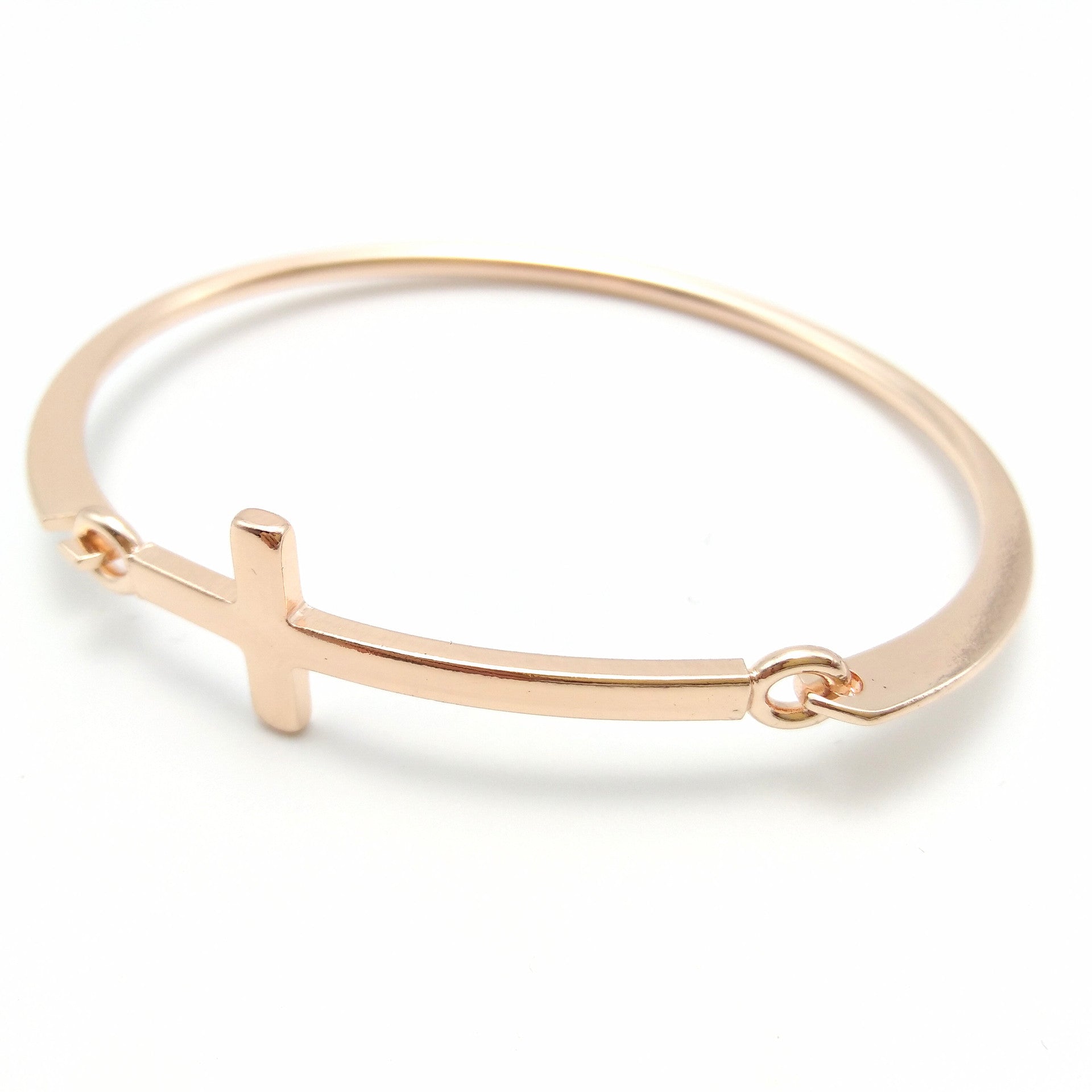 Simple, versatile, and unique cross bracelet