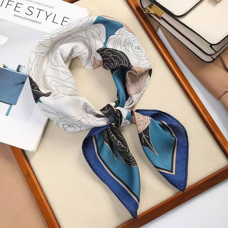 Simulated silk mulberry silk scarf